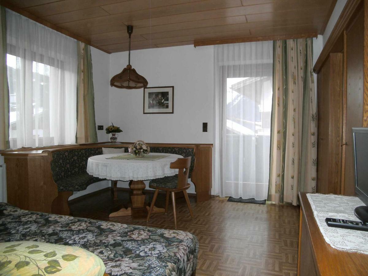 Jaeger Apartment Trins