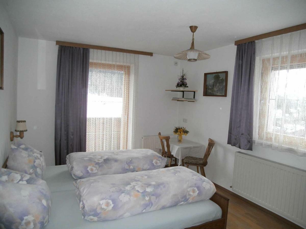 Jaeger Apartament Trins